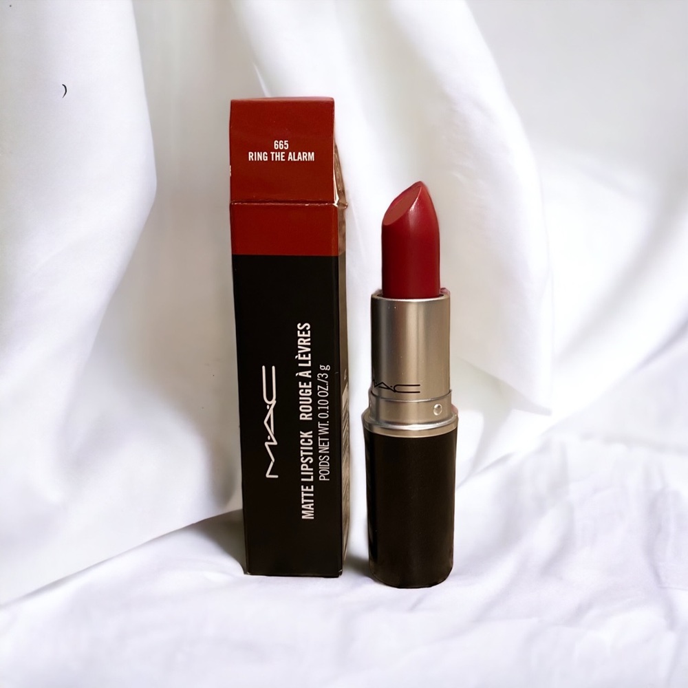 MAC Matte Lipstick Ring The Alarm